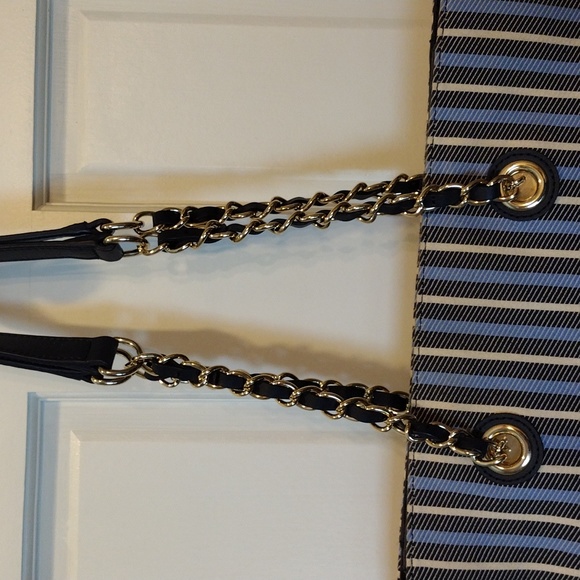 Talbots tote style purse. - Picture 2 of 13